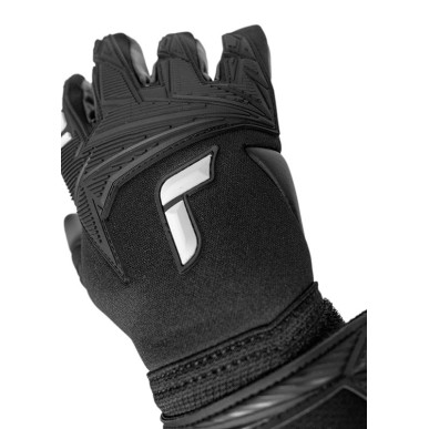 Goalkeeper Gloves Attrakt Freegel Infinity – Professional Football Gloves