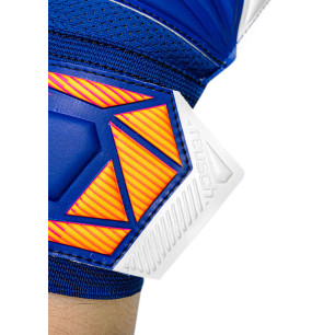 Goalkeeper Gloves Attrakt Solid